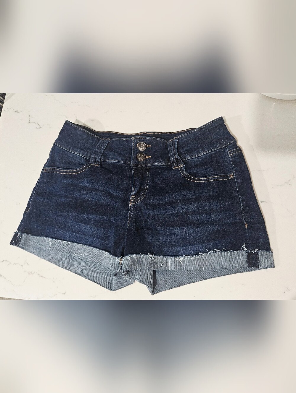 YMI Dark Blue Rolled Hem Denim Shorts Size 3/26